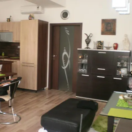 Aki - 2 +kk Homestay *